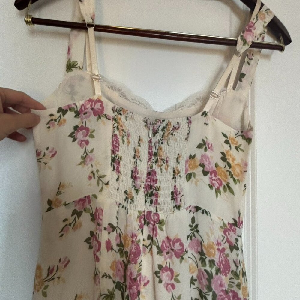 Reformation White Pink Floral Maxi Dress with Lace Details Size 0 (XS) - Picture 6 of 9